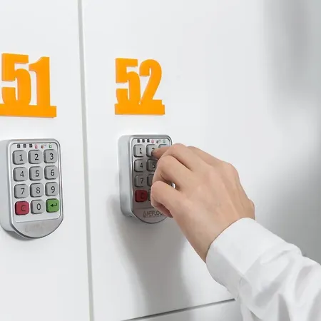14 Хостел *